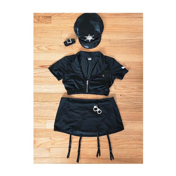 XS Frederick's Police Costume Set – Hat, Belt, Skirt, Top + Mini Cuffs! - Picture 1 of 6